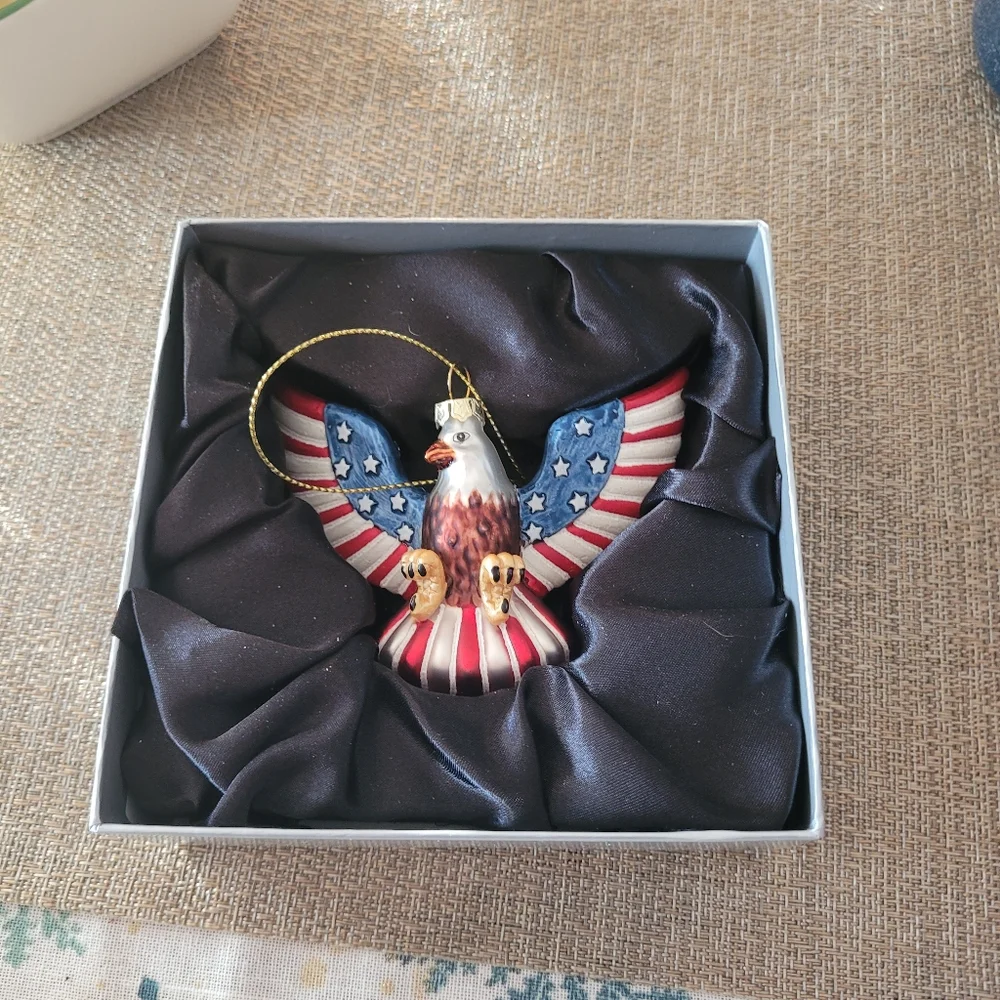 USA eagle ornament,  new